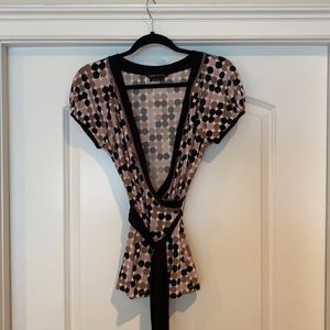 BCBG side tie top EUC Medium